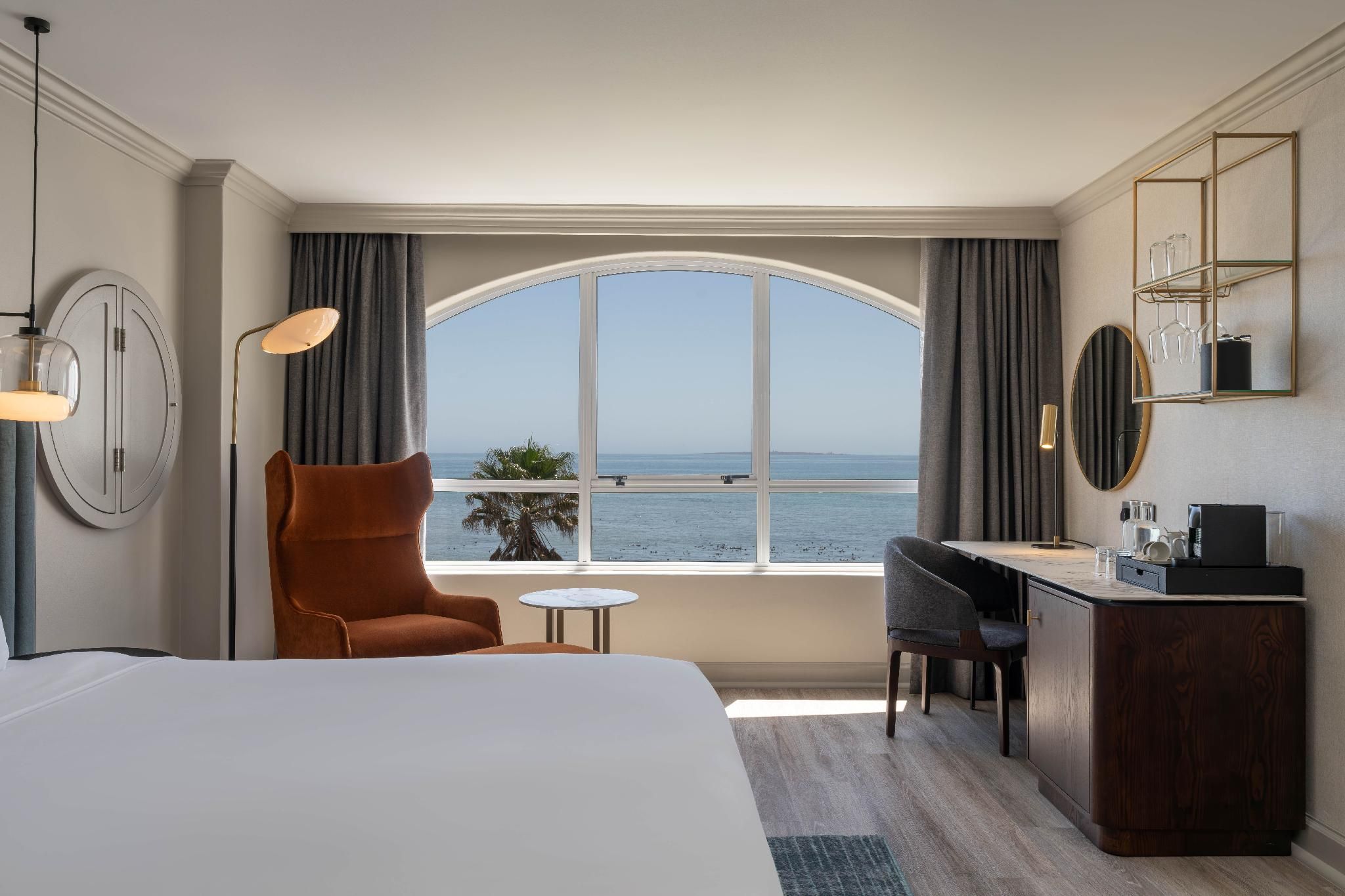 Collection Superior Room - Partial Ocean
