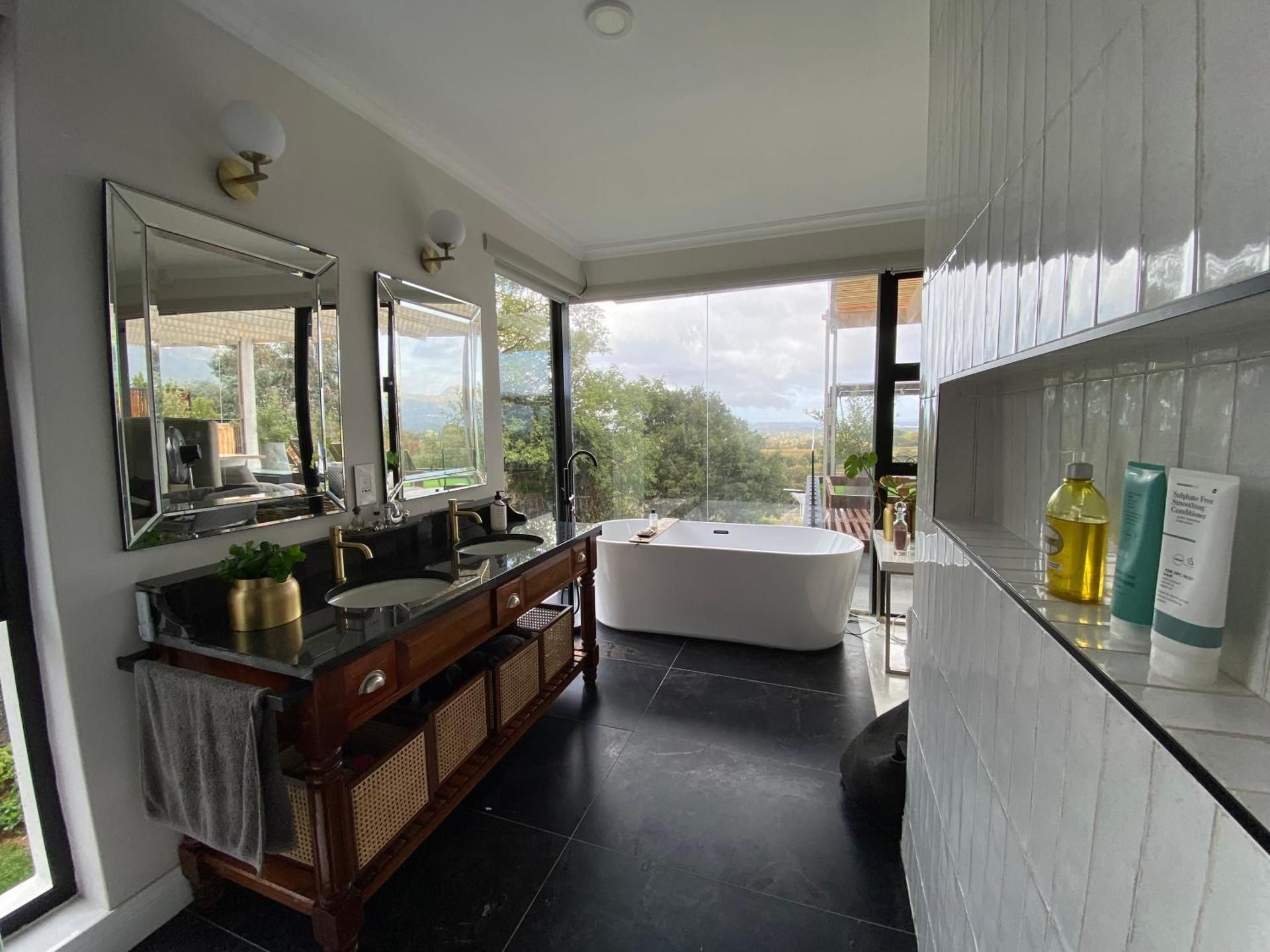 Constantia View Apartments- Luxury Self Catering