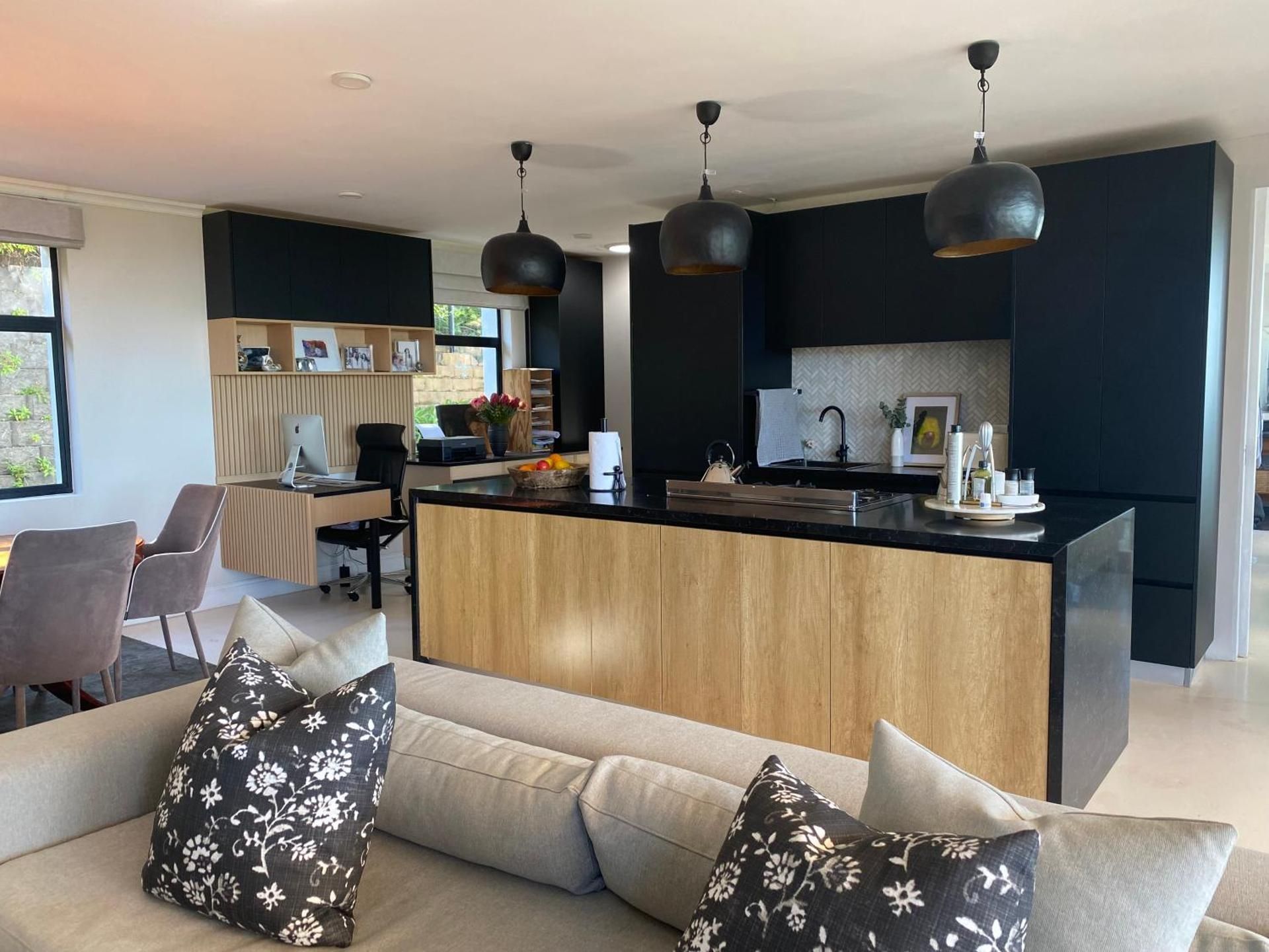 Constantia View Apartments- Luxury Self Catering