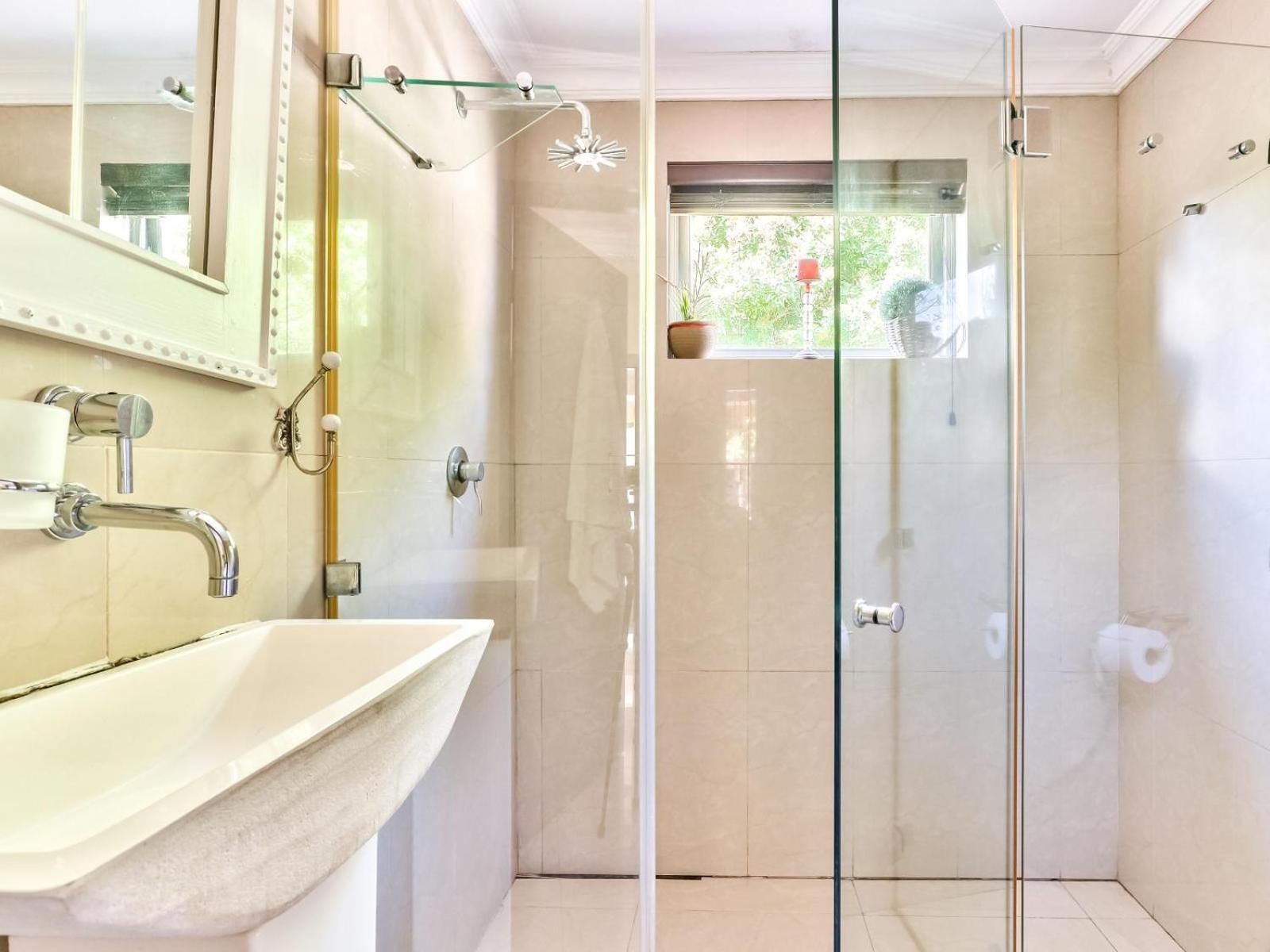 Villa Jesdene Deluxe Queen Room 3