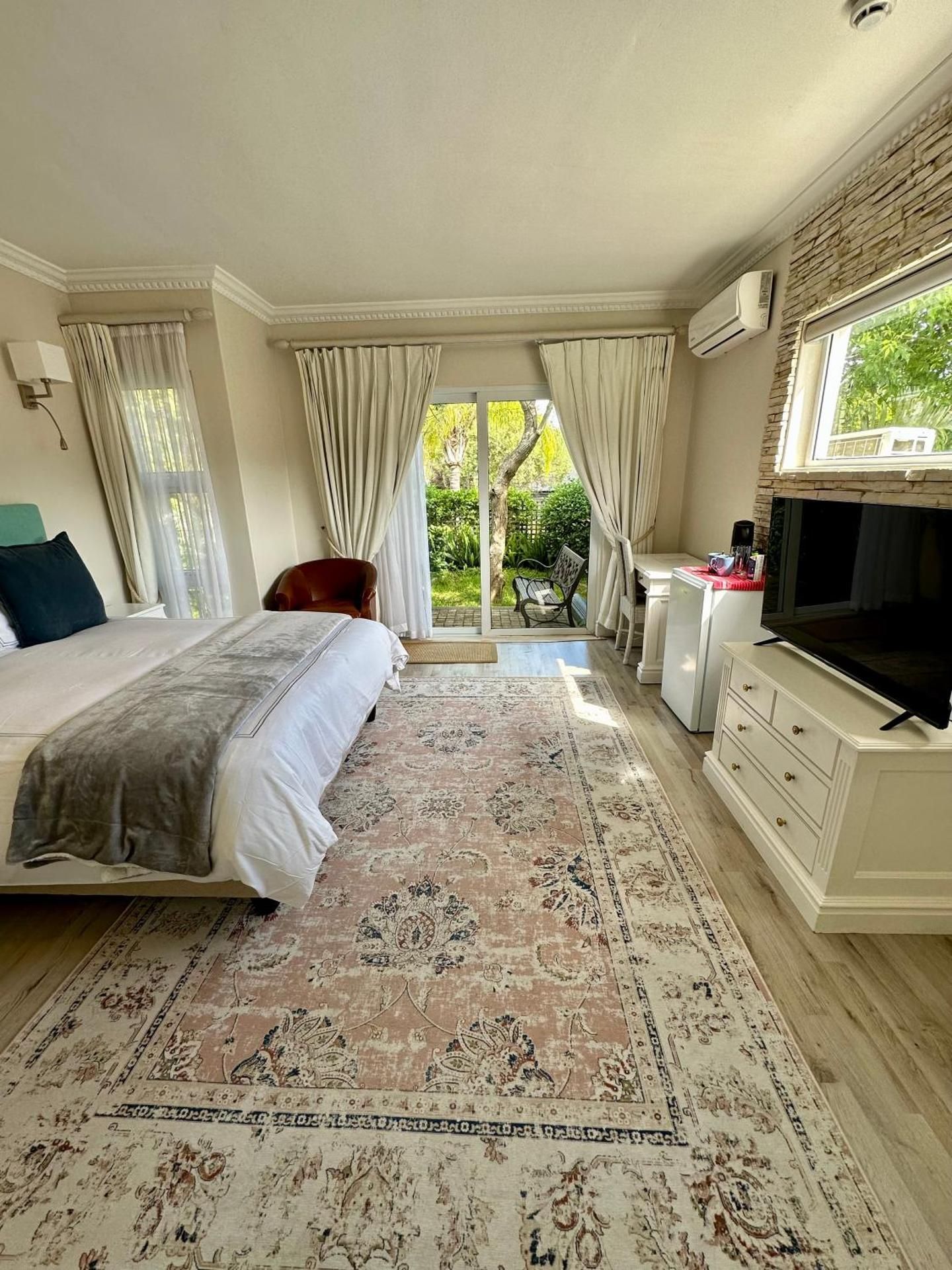 Double Room with Mountain View