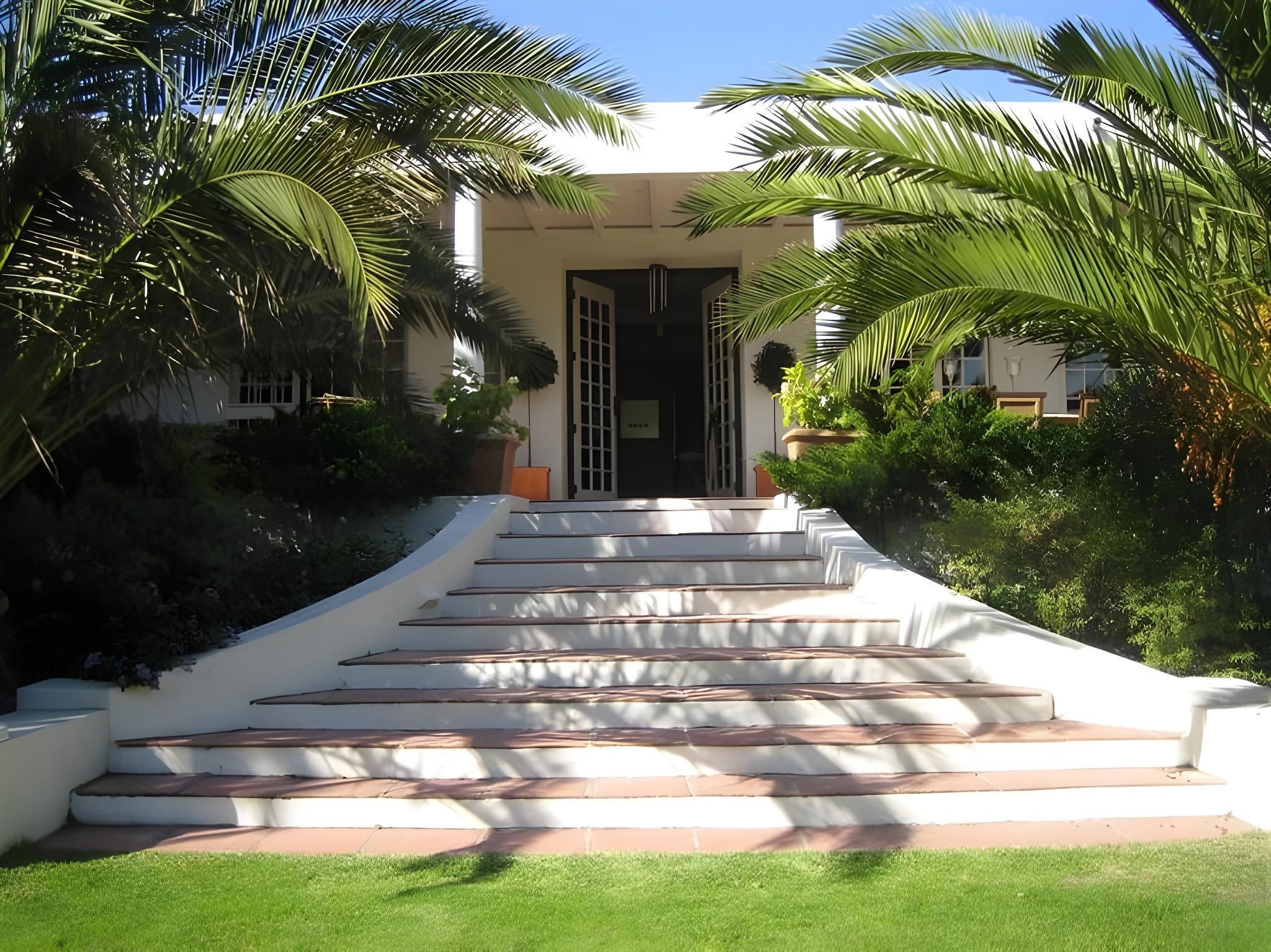 VILLA COLONIALE Private Luxury Retreat