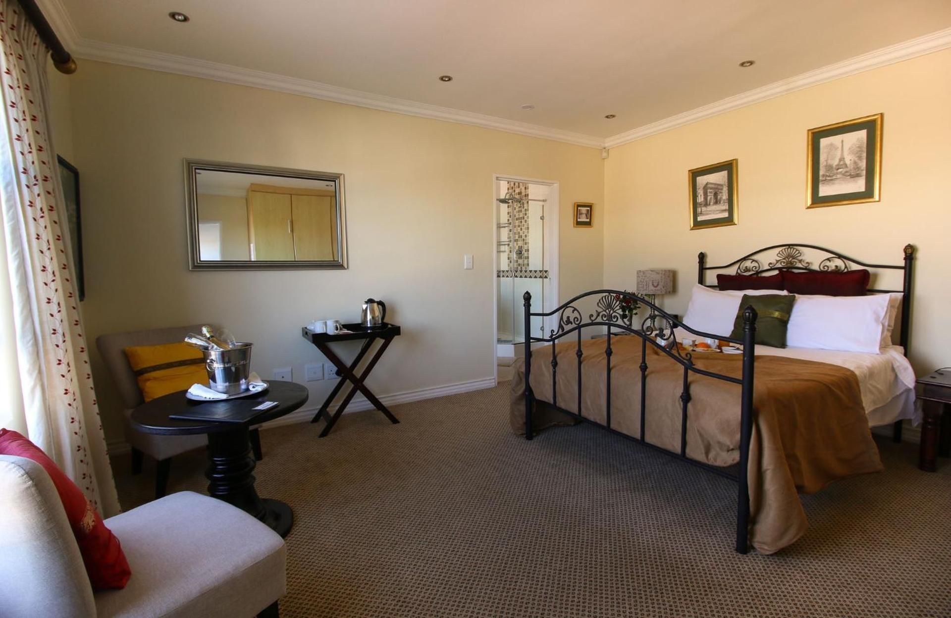 Deluxe Room with Mountain View