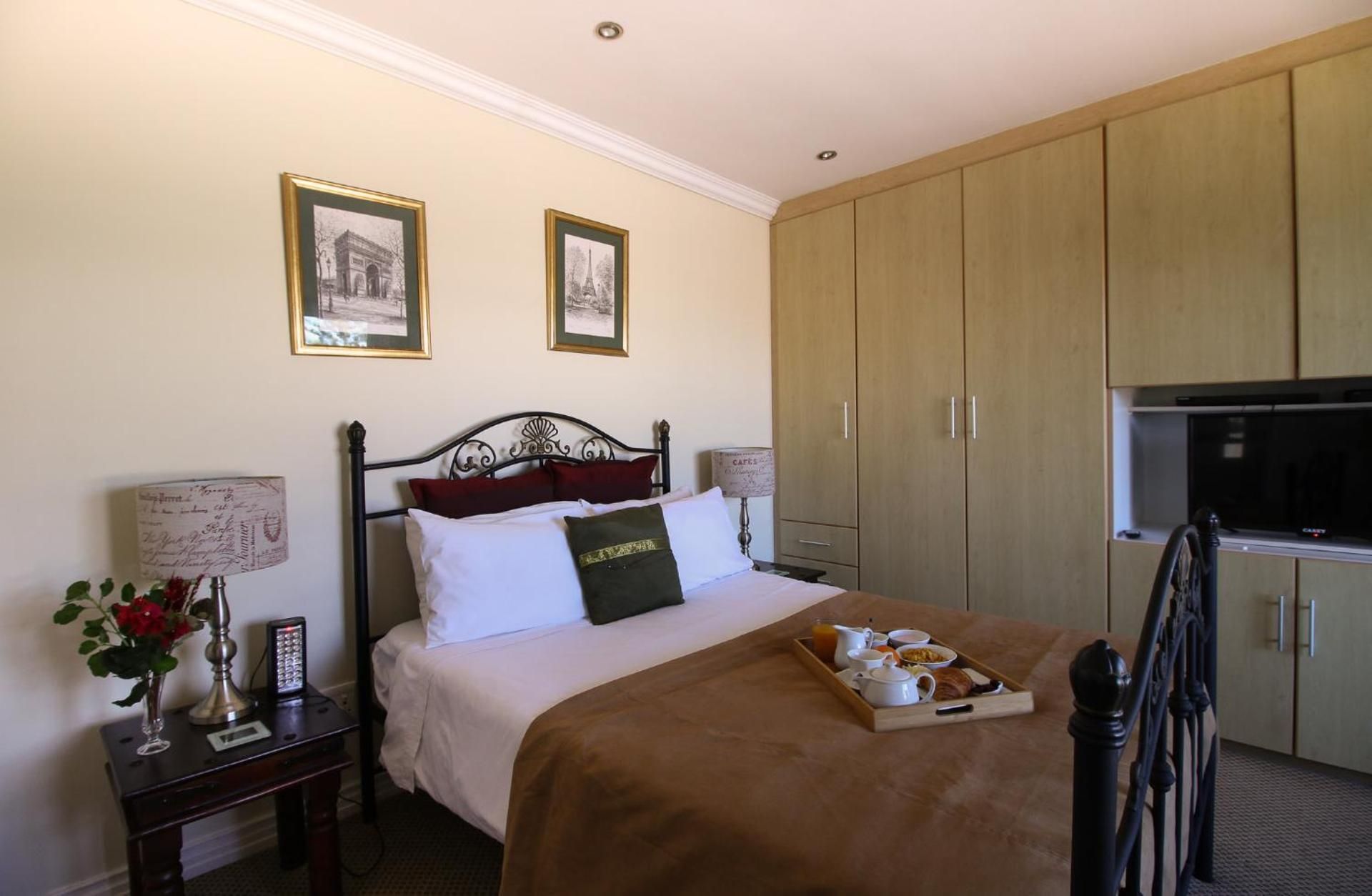 Deluxe Room with Mountain View