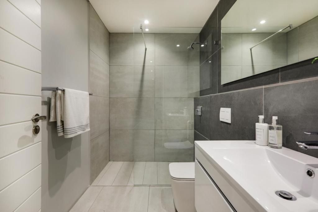 35 On Main by Stay In Luxury One-Bedroom Apartment