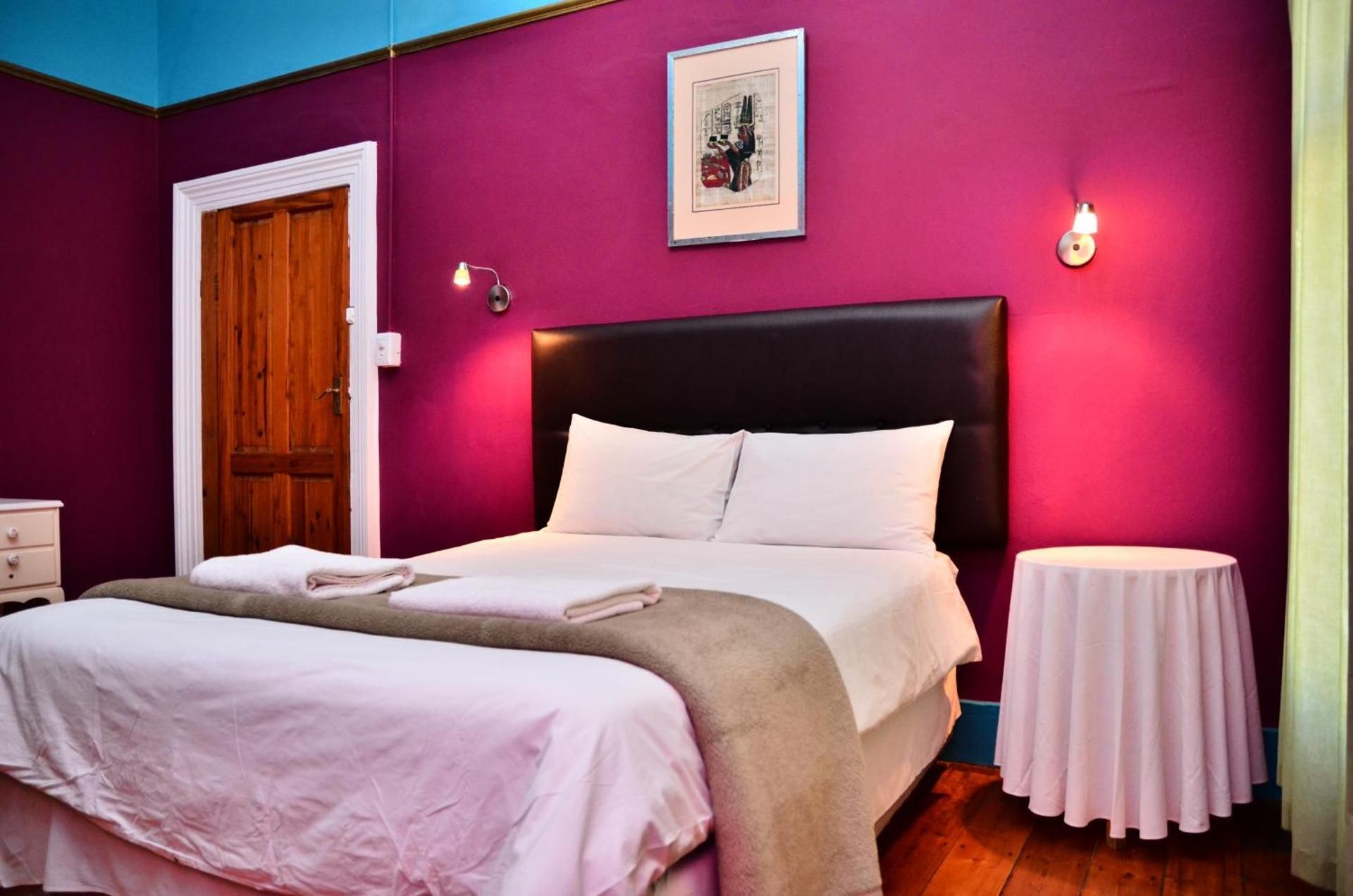 4-Bed Family Room with Shared Facilities