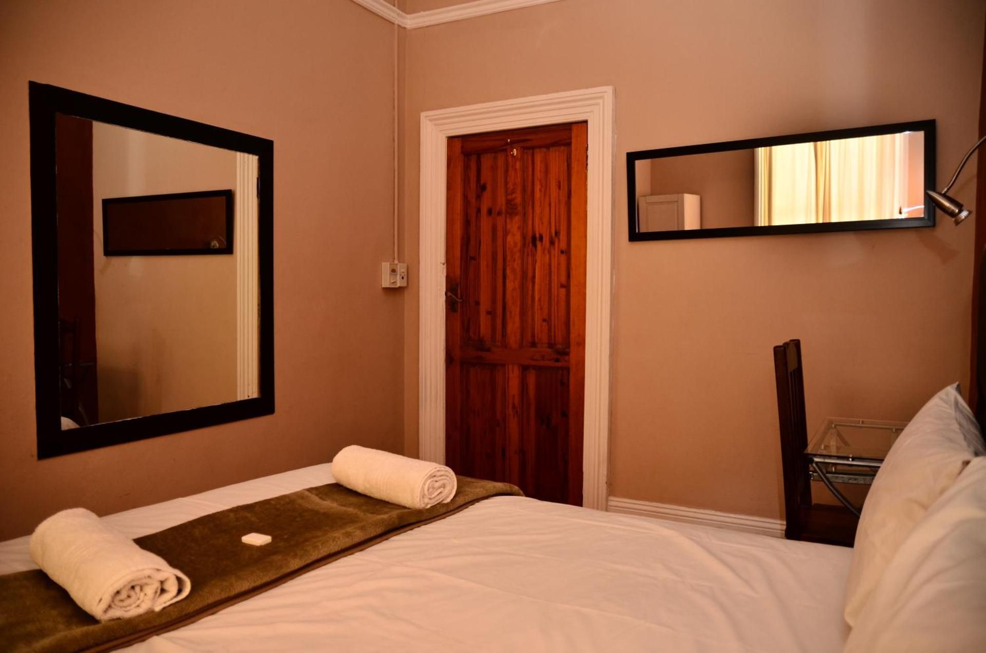 Double Room with Shared Facilities