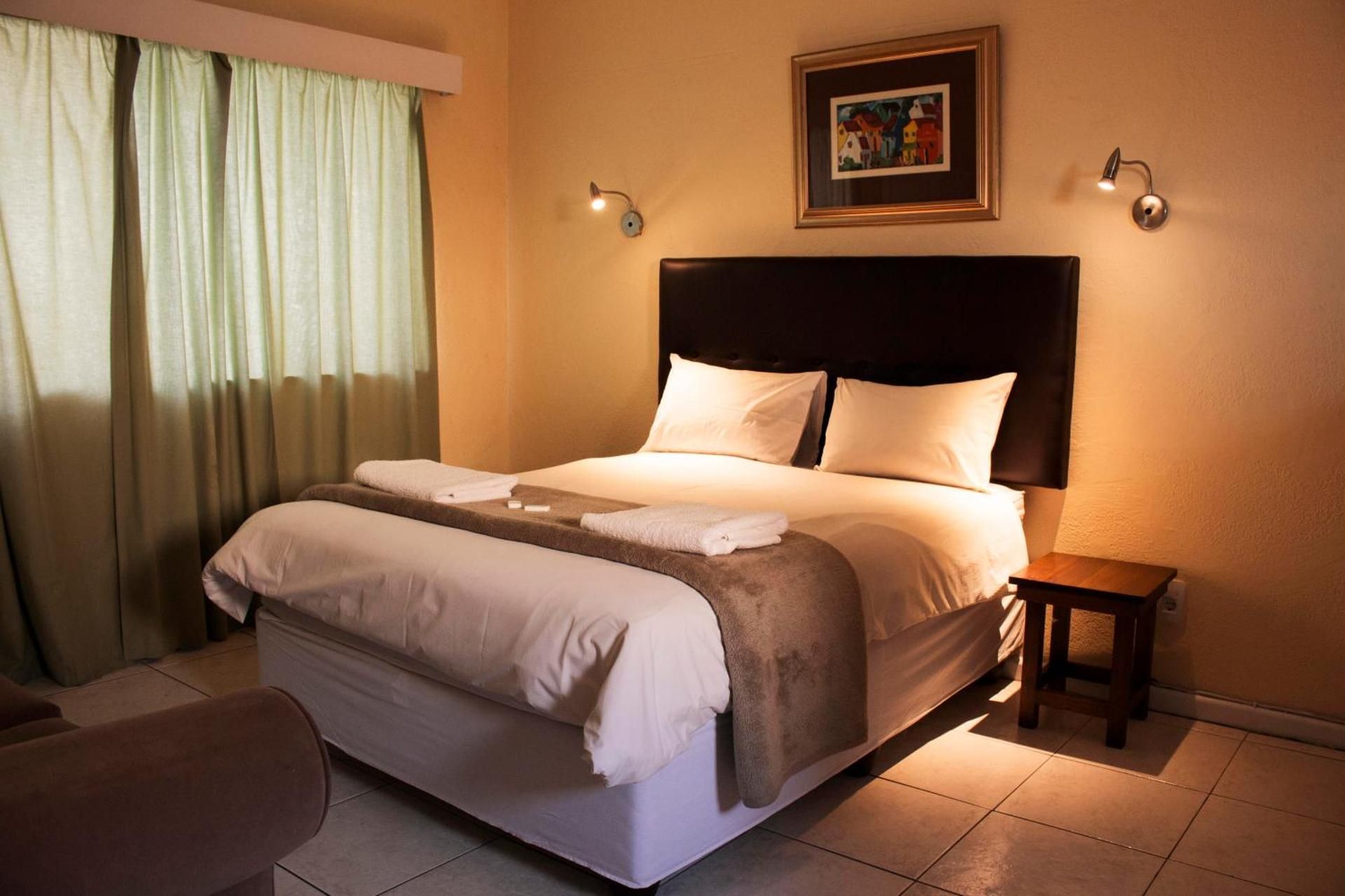 6-Bed Family Room with Shared Facilities