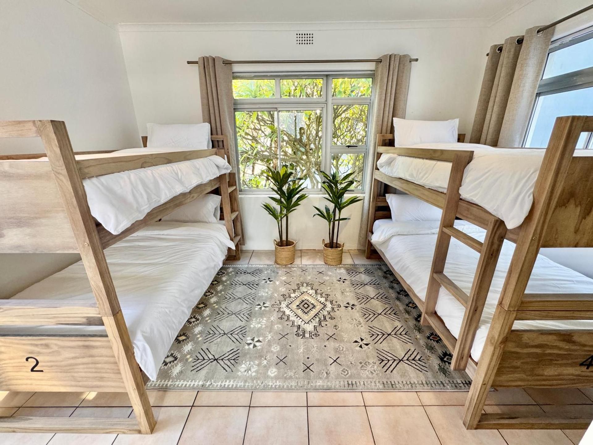 Bed in 4-Bed Mixed Dormitory Room