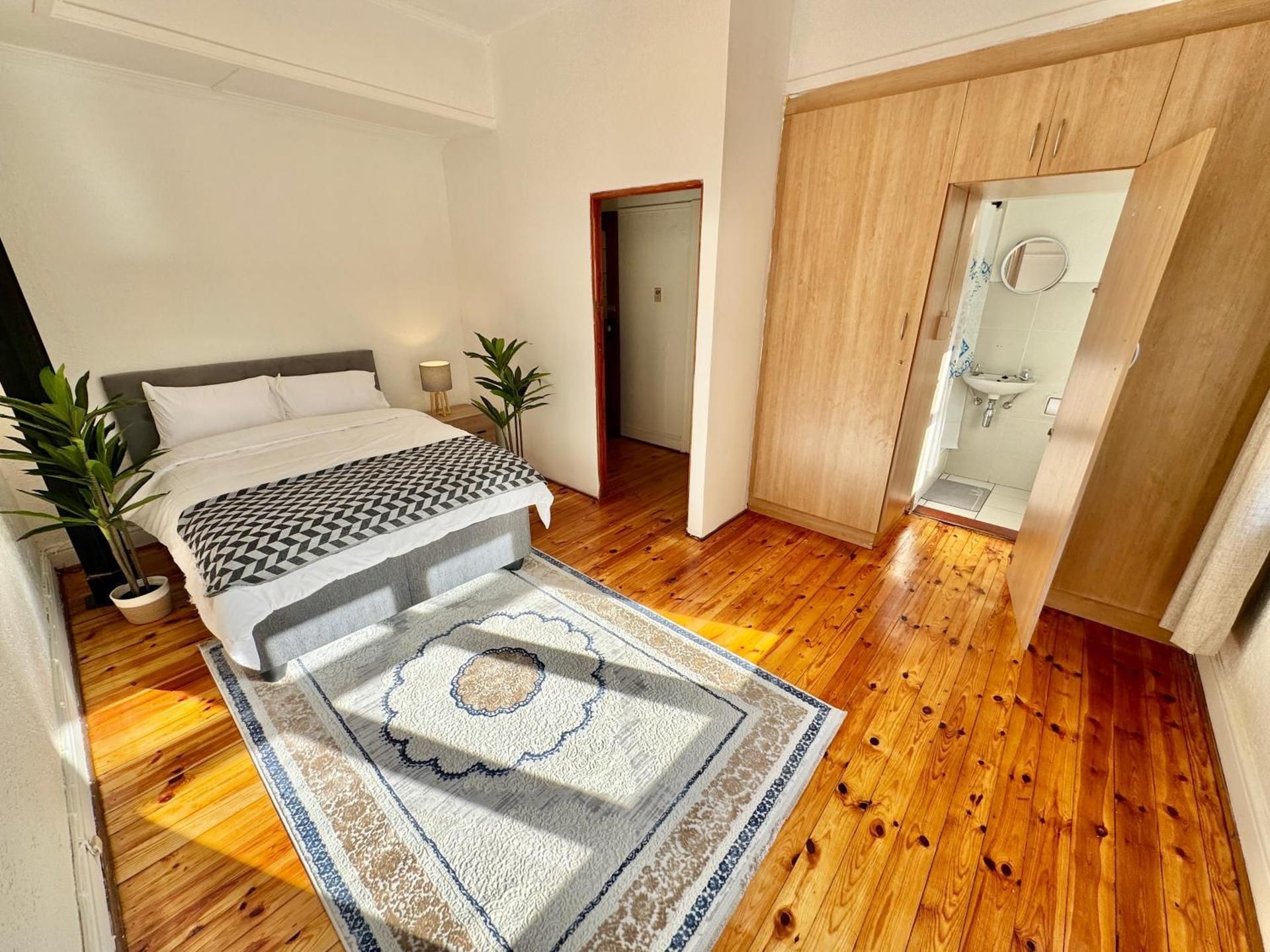 Double Room Private Bathroom