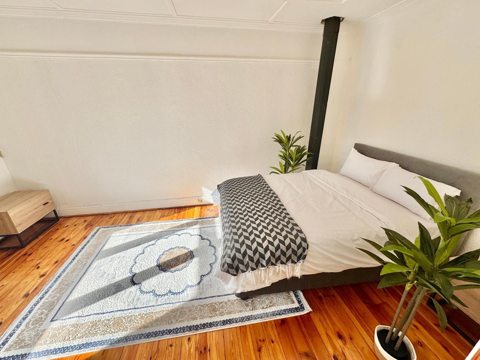 Double Room Private Bathroom