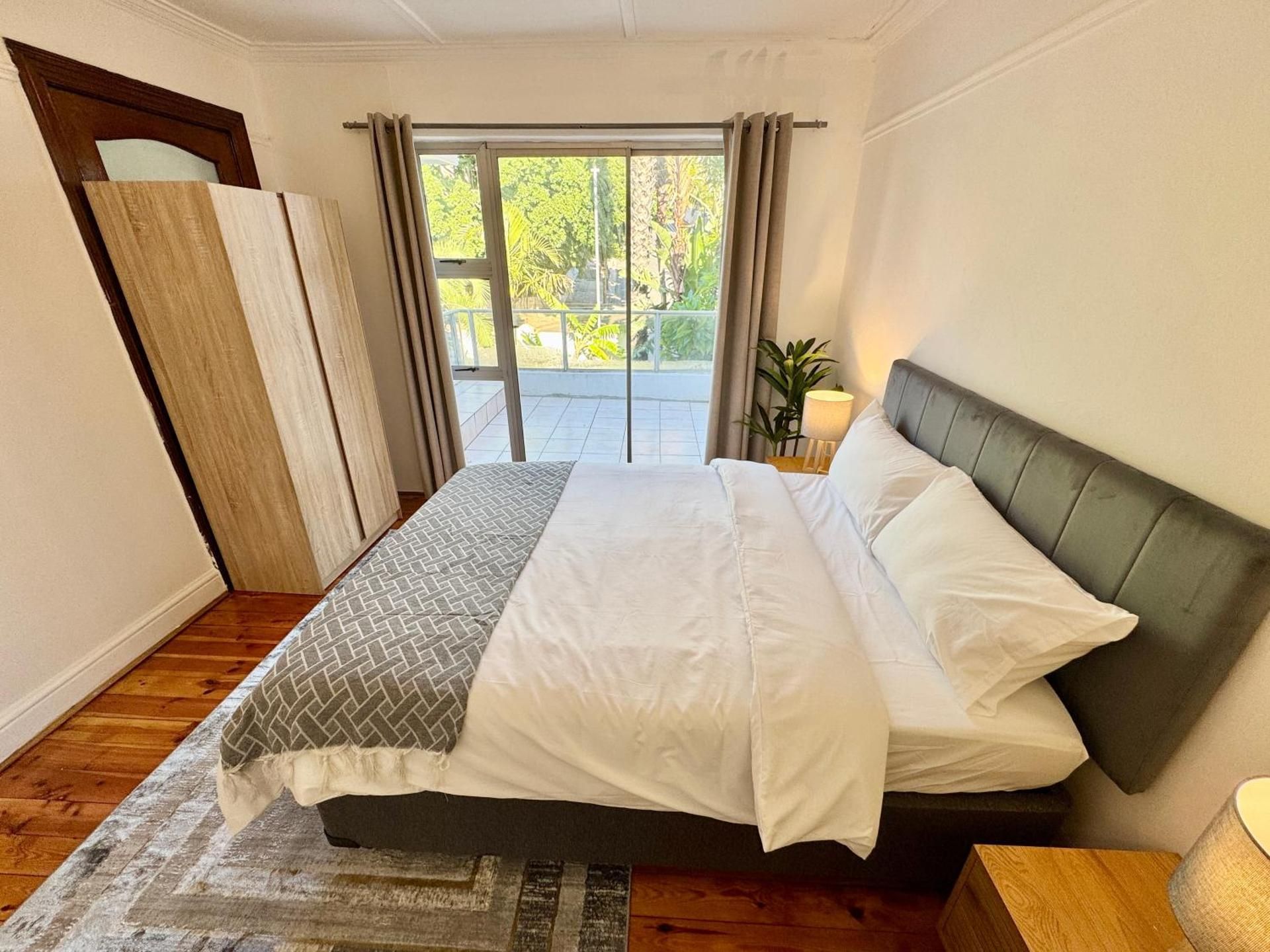 Double Room Shared Bathroom