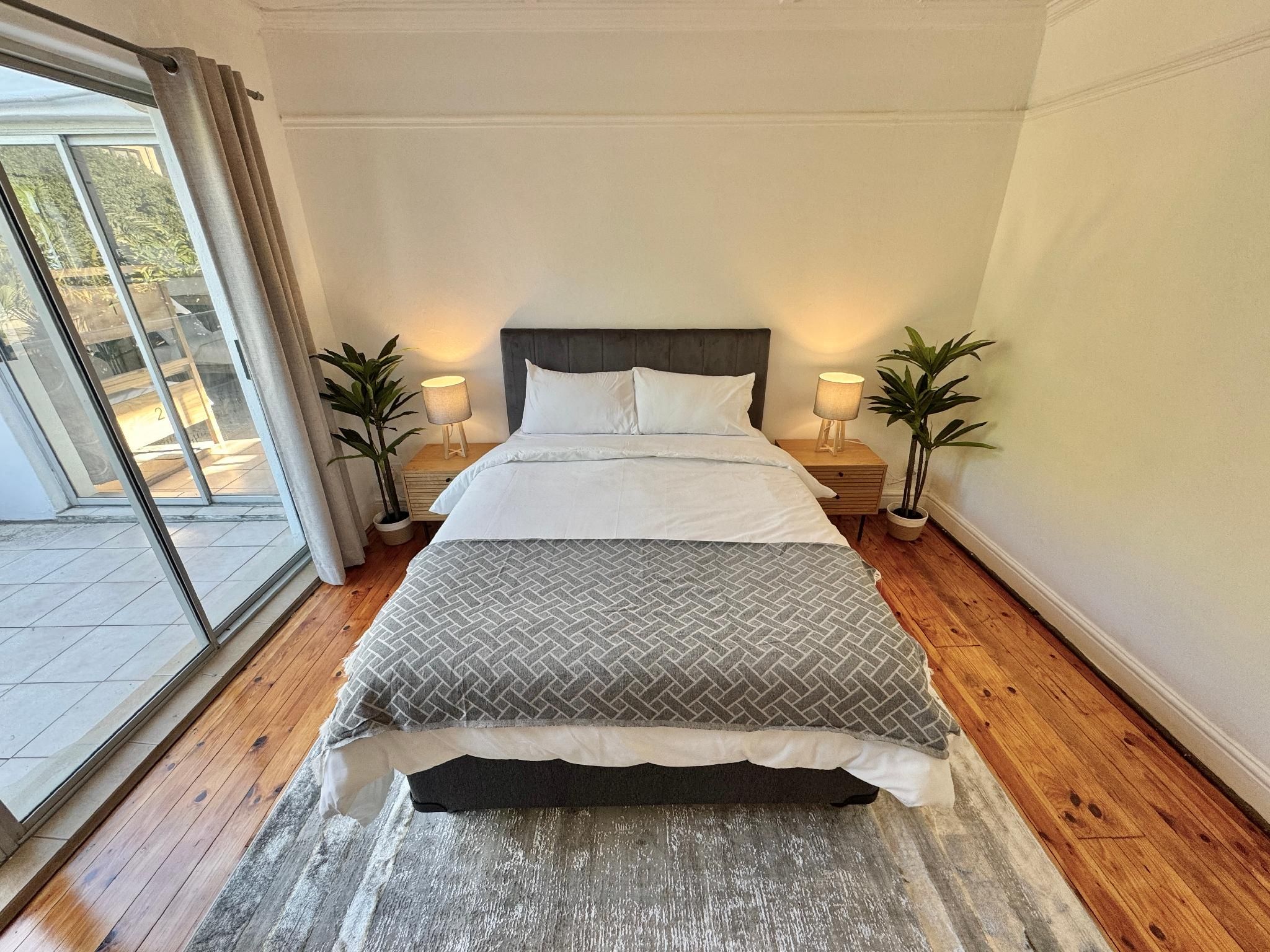 Double Room Shared Bathroom