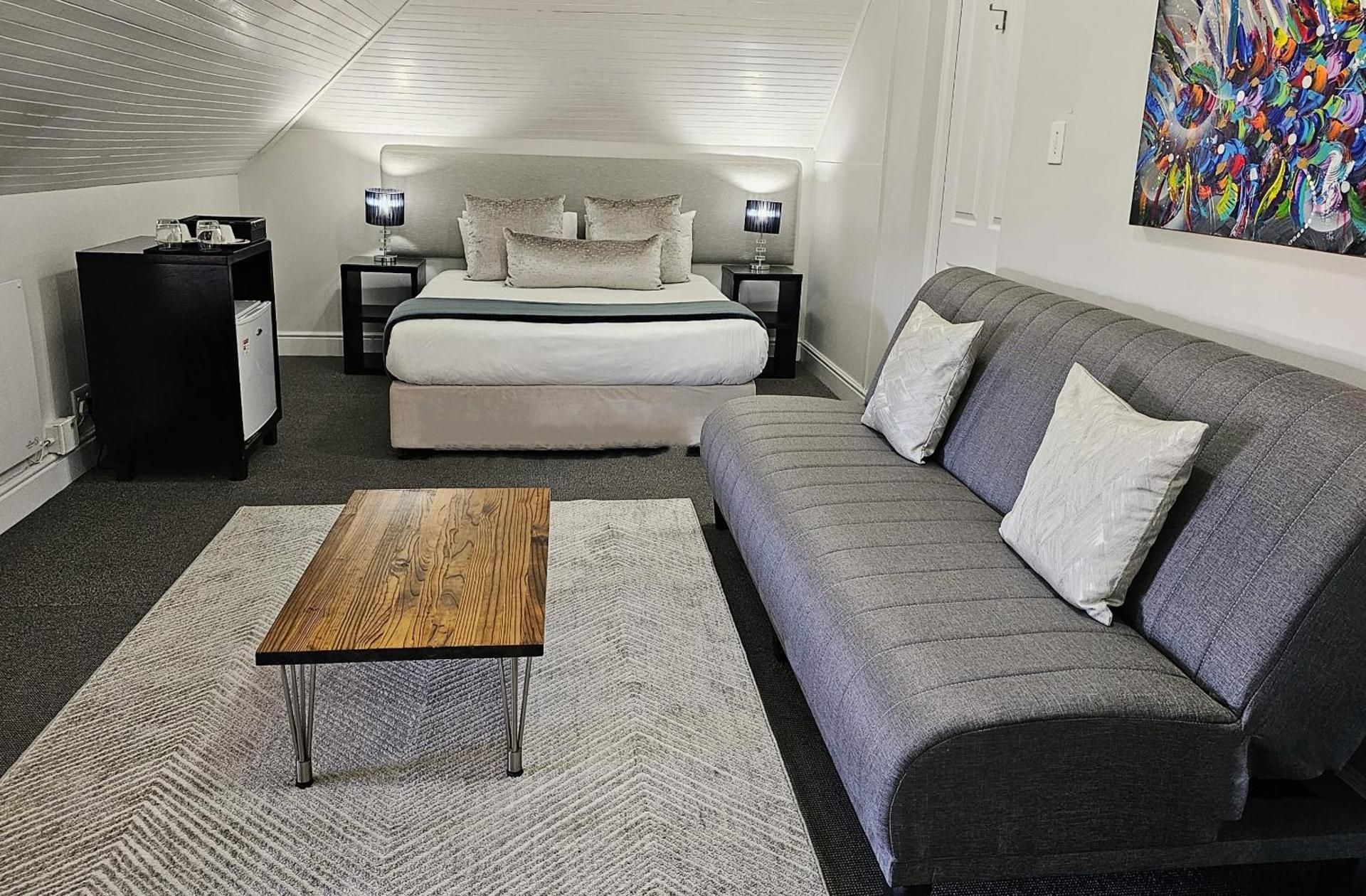 4 on Varneys Guest House