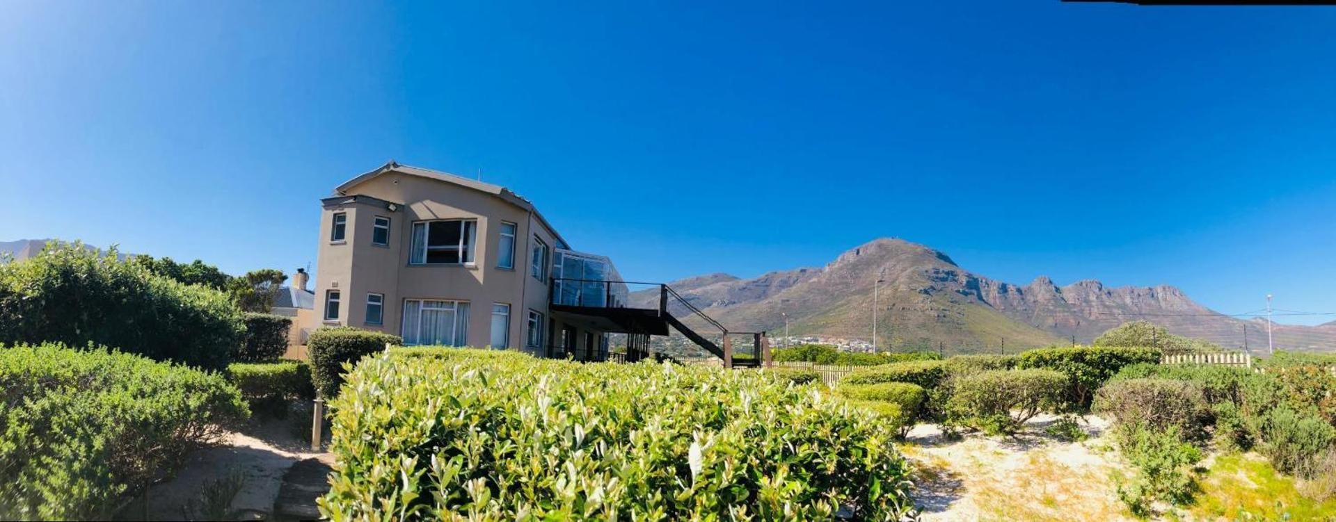 Dune Lodge
