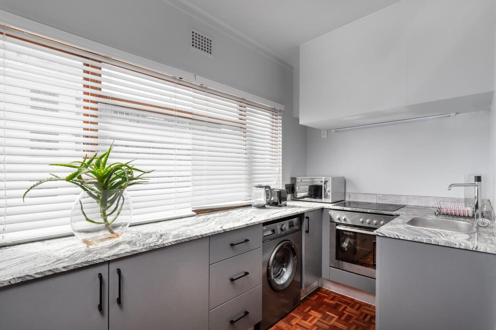 Camborne Holiday Apartments