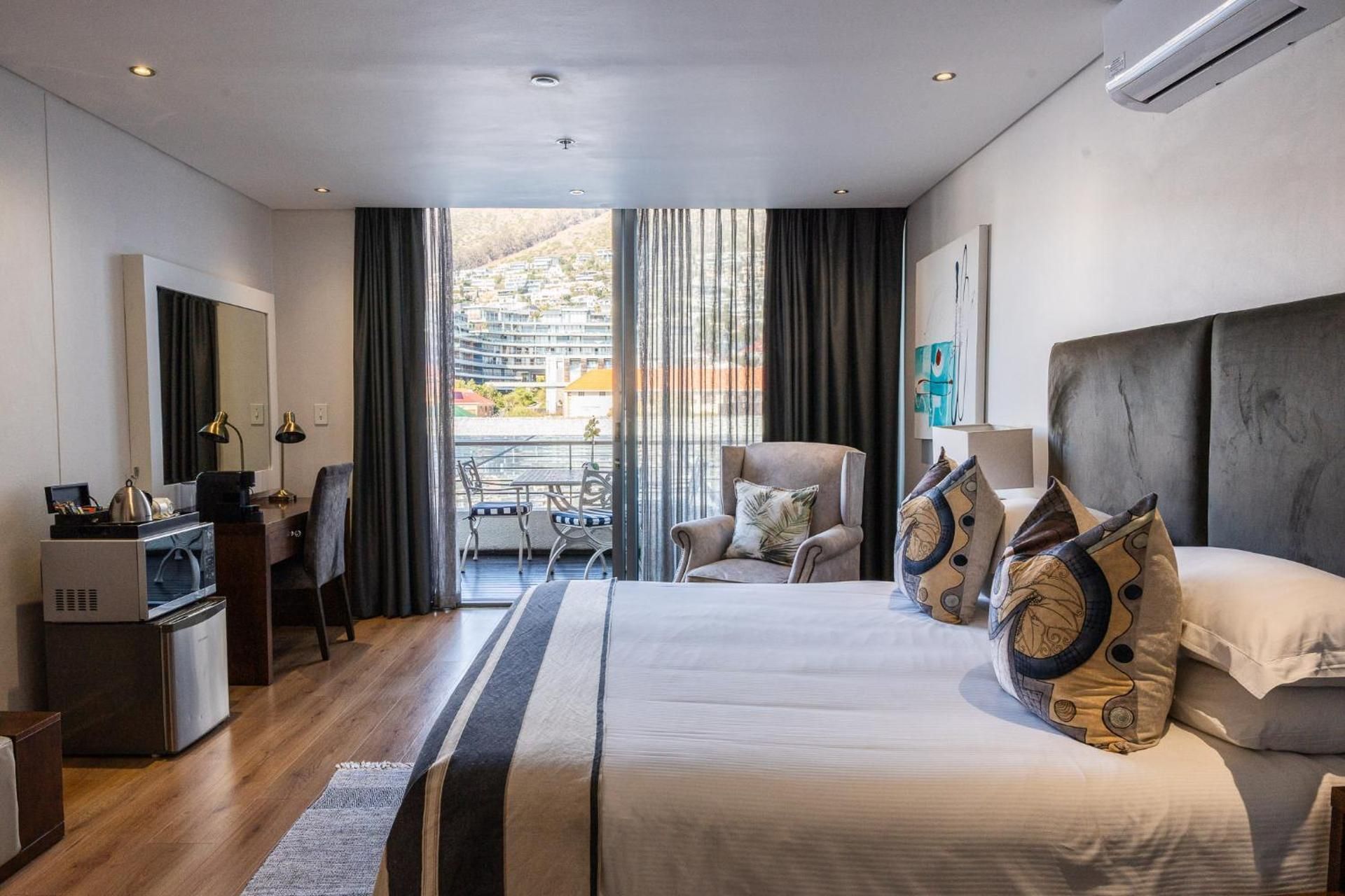 Twin Room with Balcony