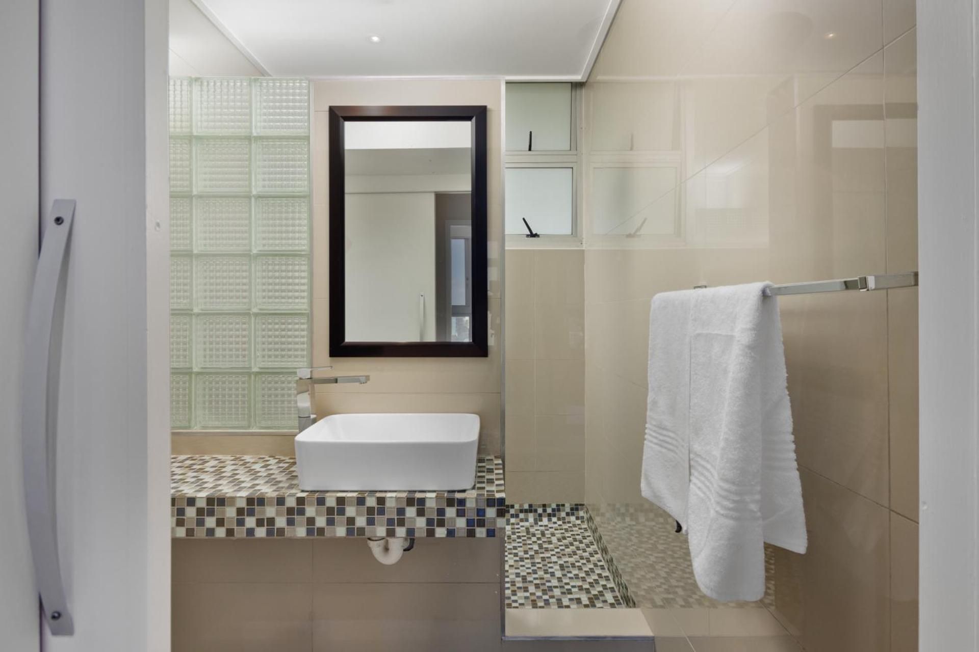 Ashley on Beach Strand Premium Apartment