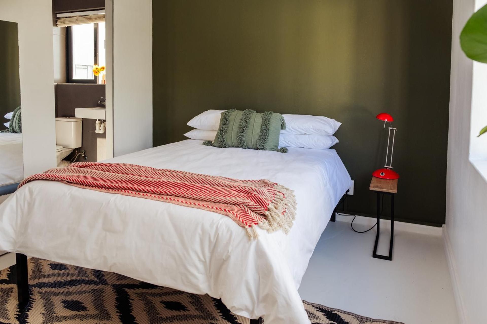 Fools Inn 1 Bedroom Deluxe 2