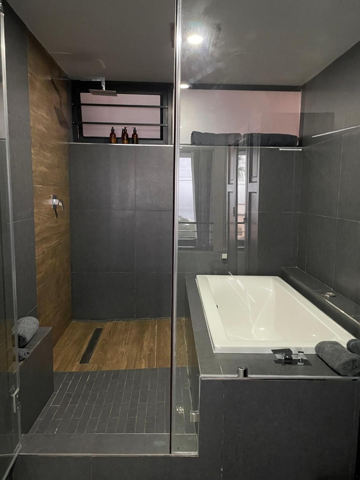 Double Room with Pool View - Internal Windows