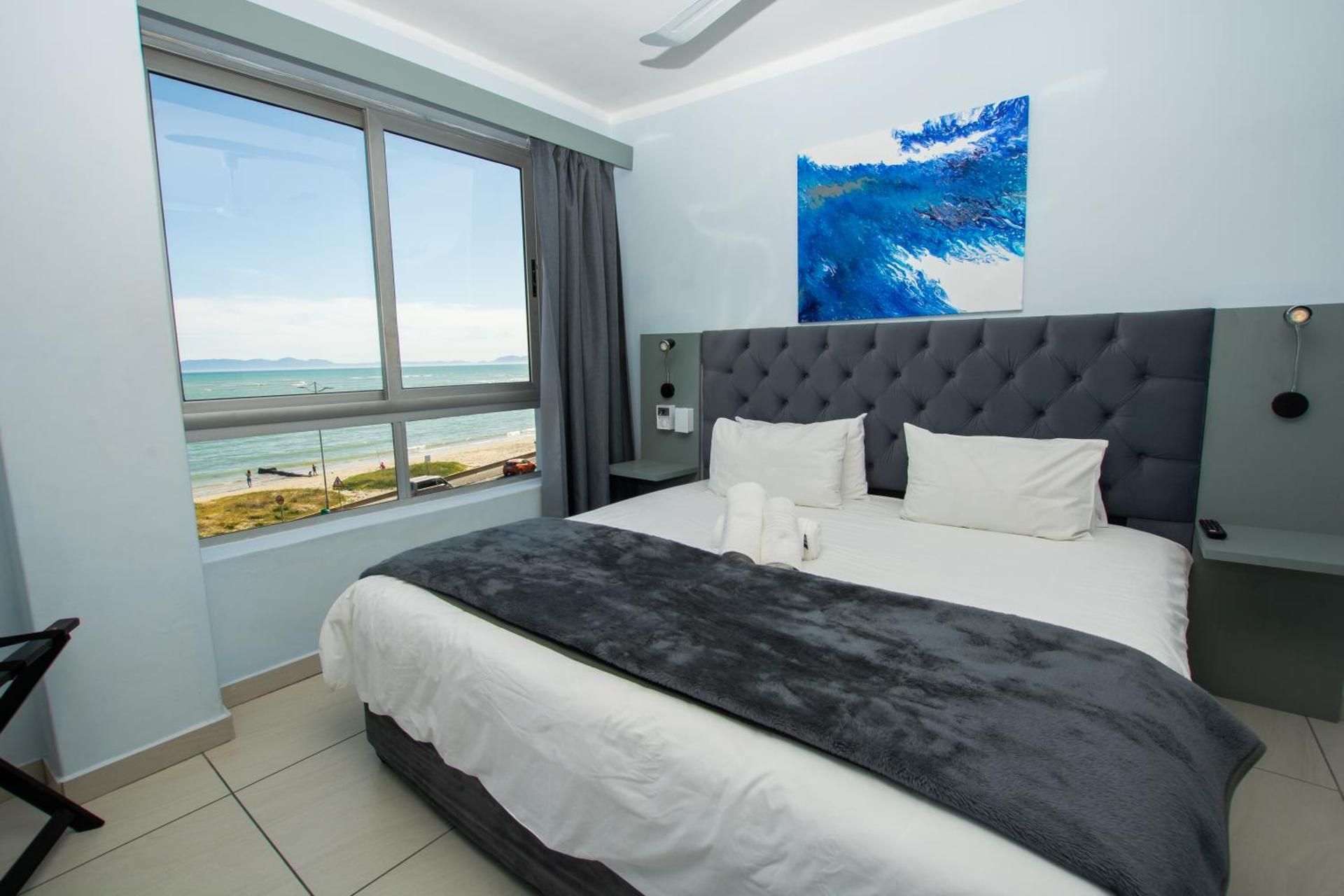 Family Room Sea Facing