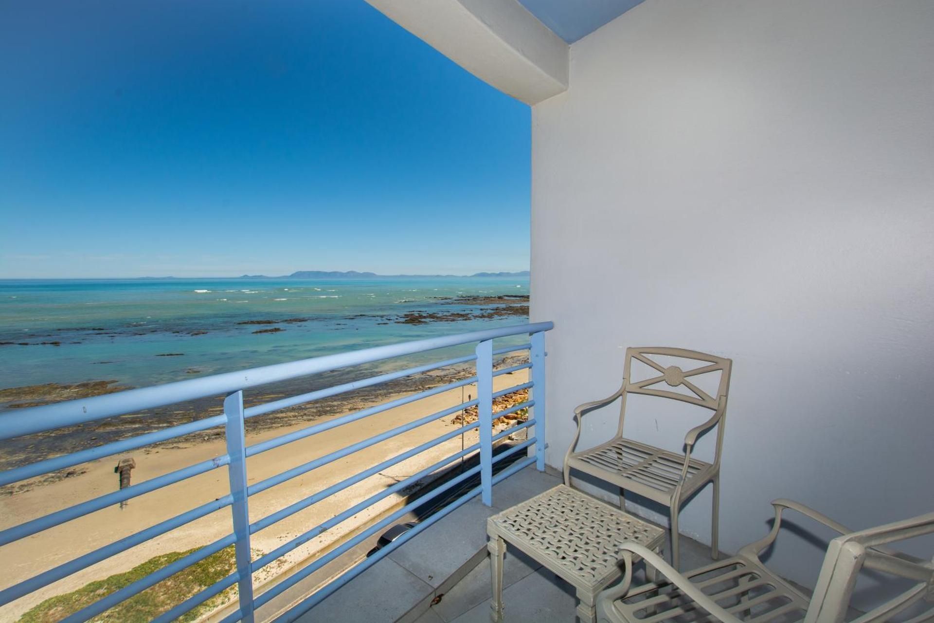 One Bedroom Sea Facing Suite