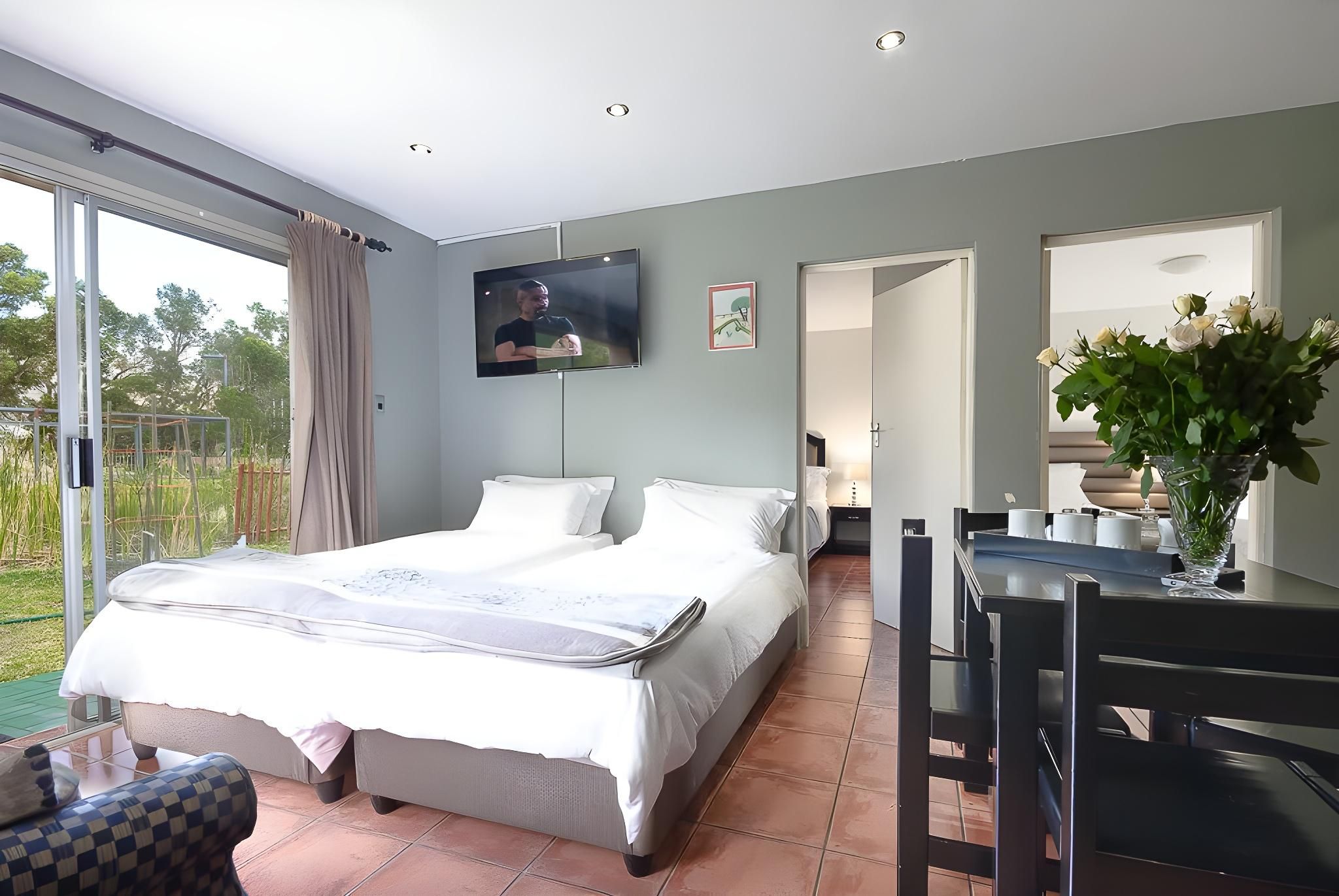 Deluxe Lake View Twin Room