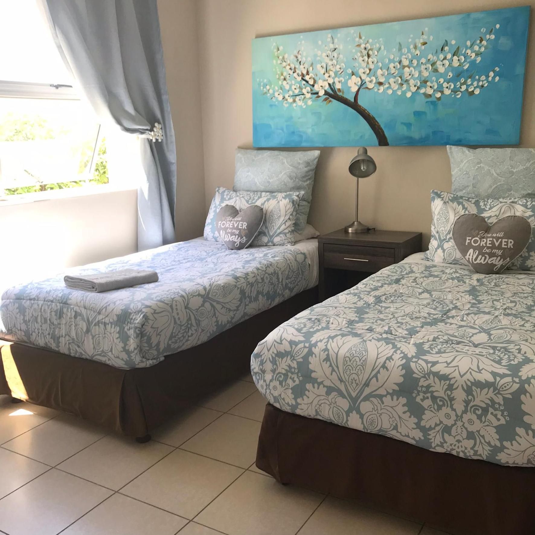 Twin Room with Shared Bathroom