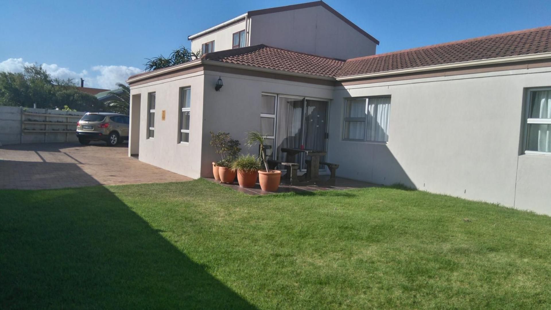 Bay Breeze Guesthouse Selfcatering