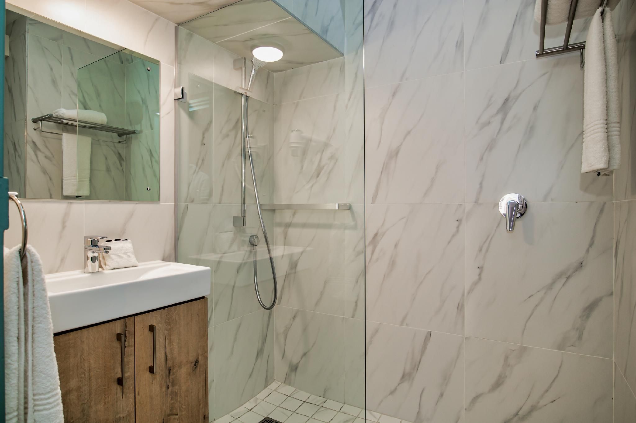 9 On Barrack Standard 3