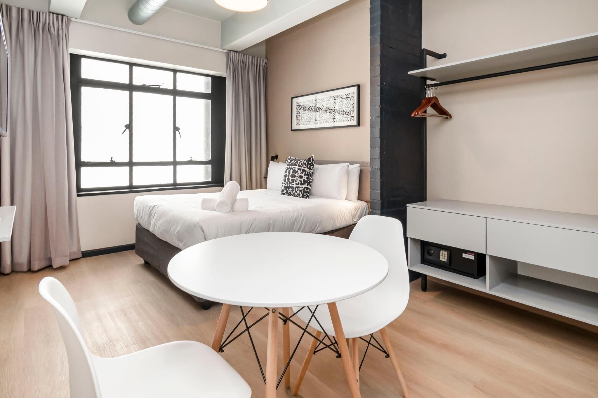 HAVN Aparthotel by Totalstay Double Economy 2