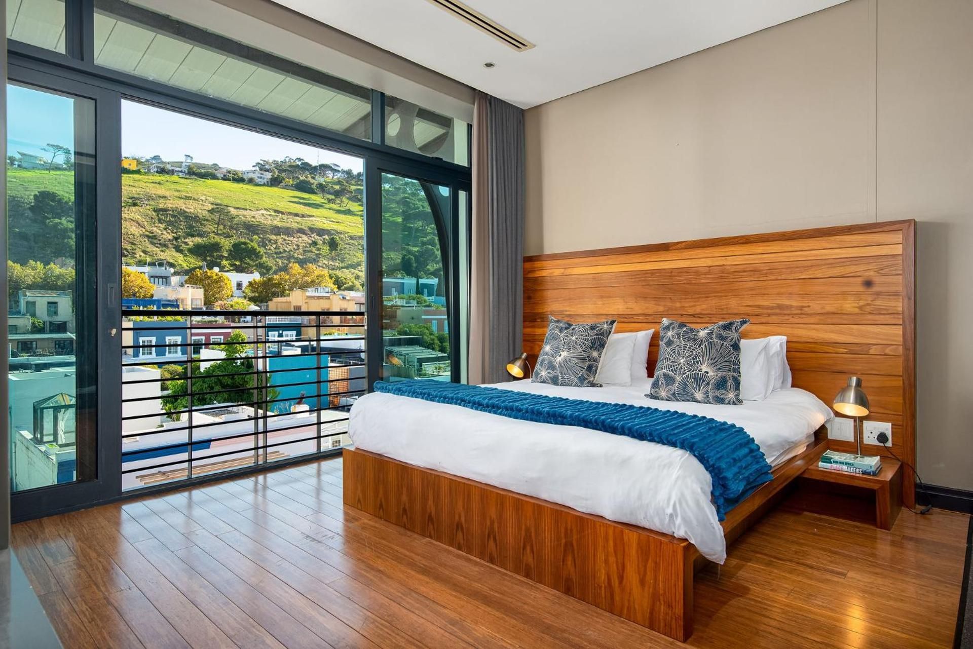 Neighbourgood Cape Quarter Living Apartment