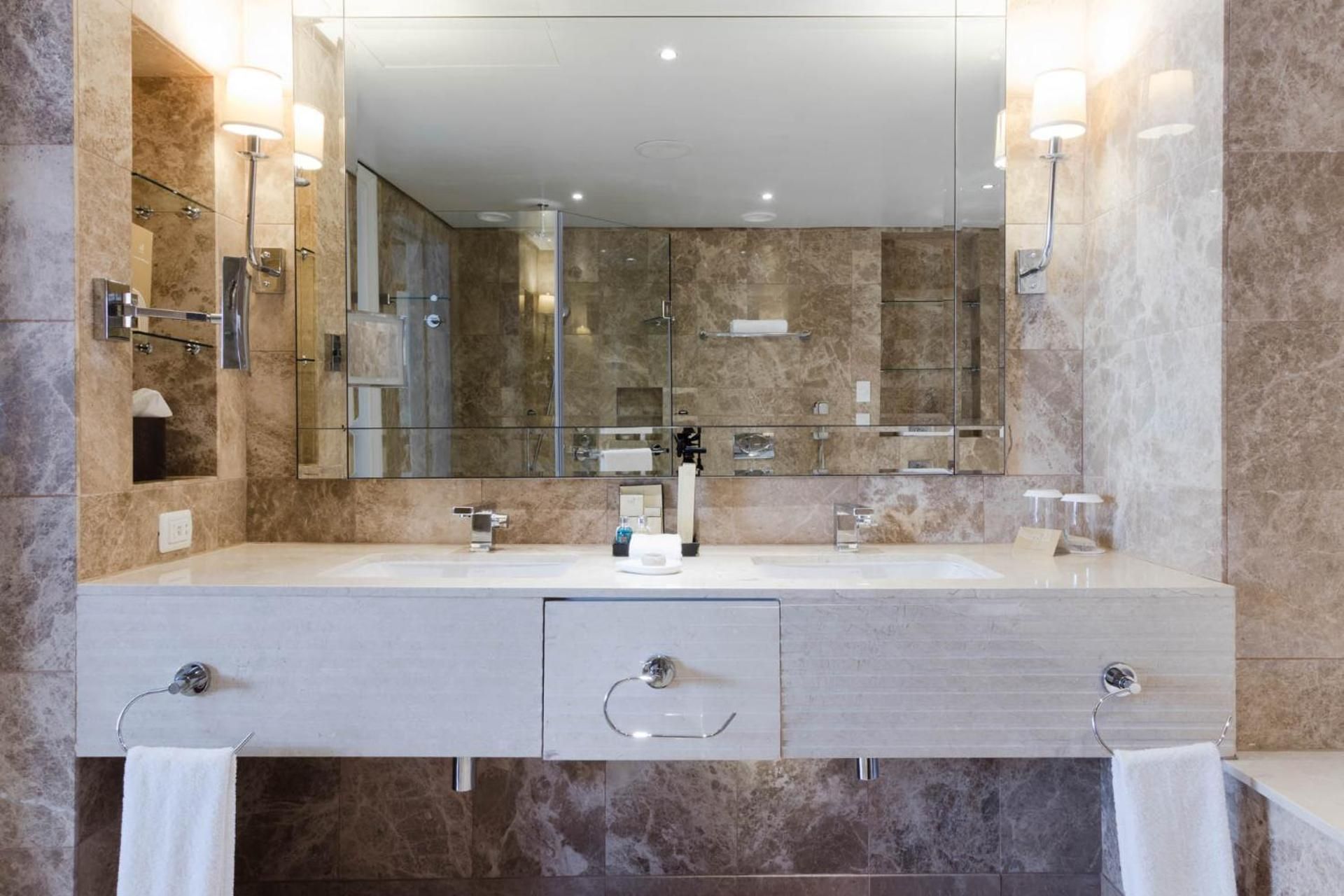 Taj Hotel Cape Town - Taj Residence suite ,let out privately Suite 3