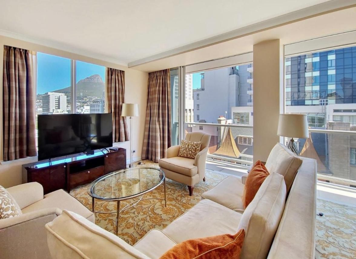 Taj Hotel Cape Town - Taj Residence suite ,let out privately One-Bedroom Apartment with Balcony and Mountain View   3