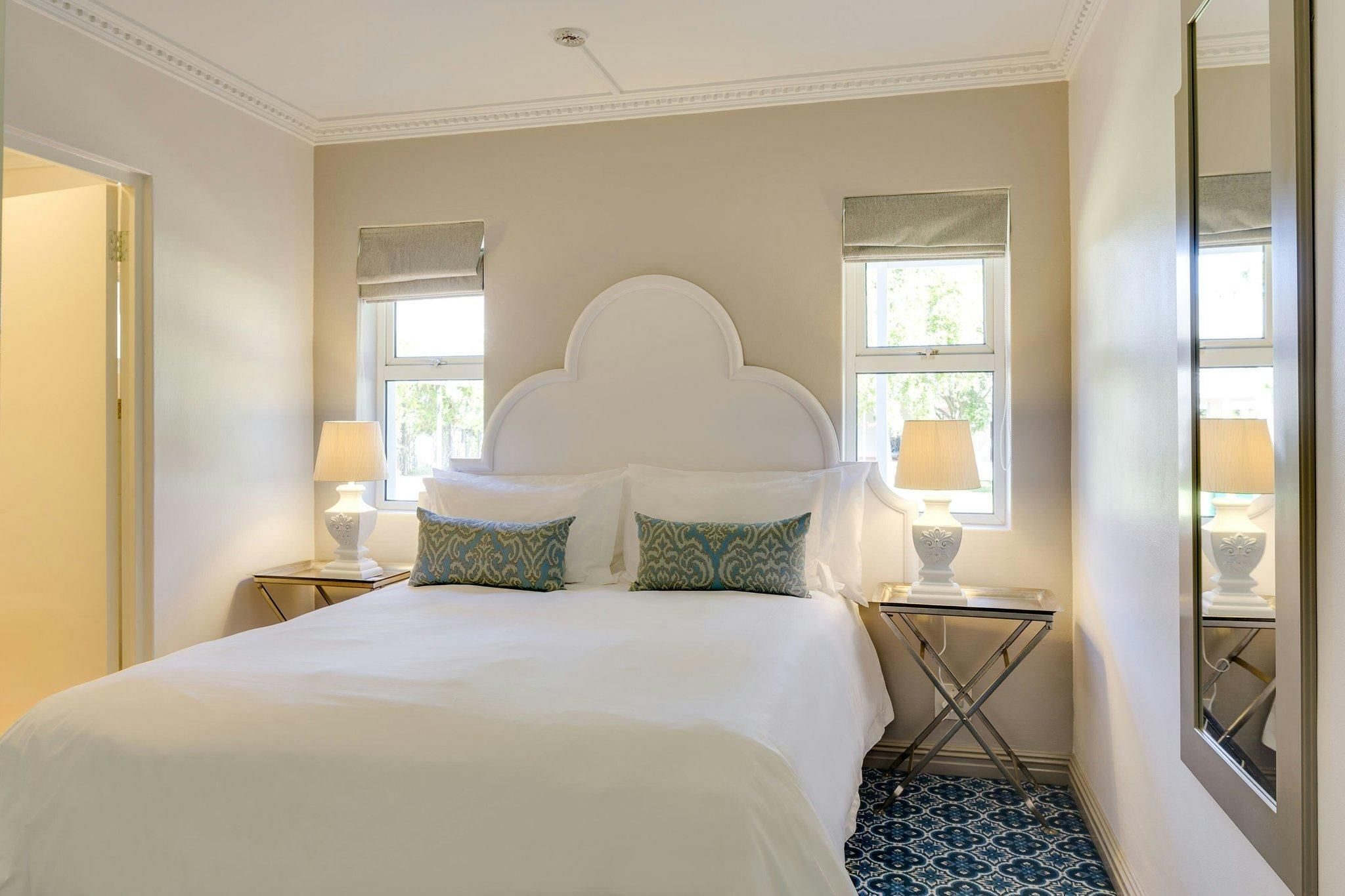 2 Bedroom Executive Suite, Bedroom 1: 1 King, Bedroom 2: 1 King