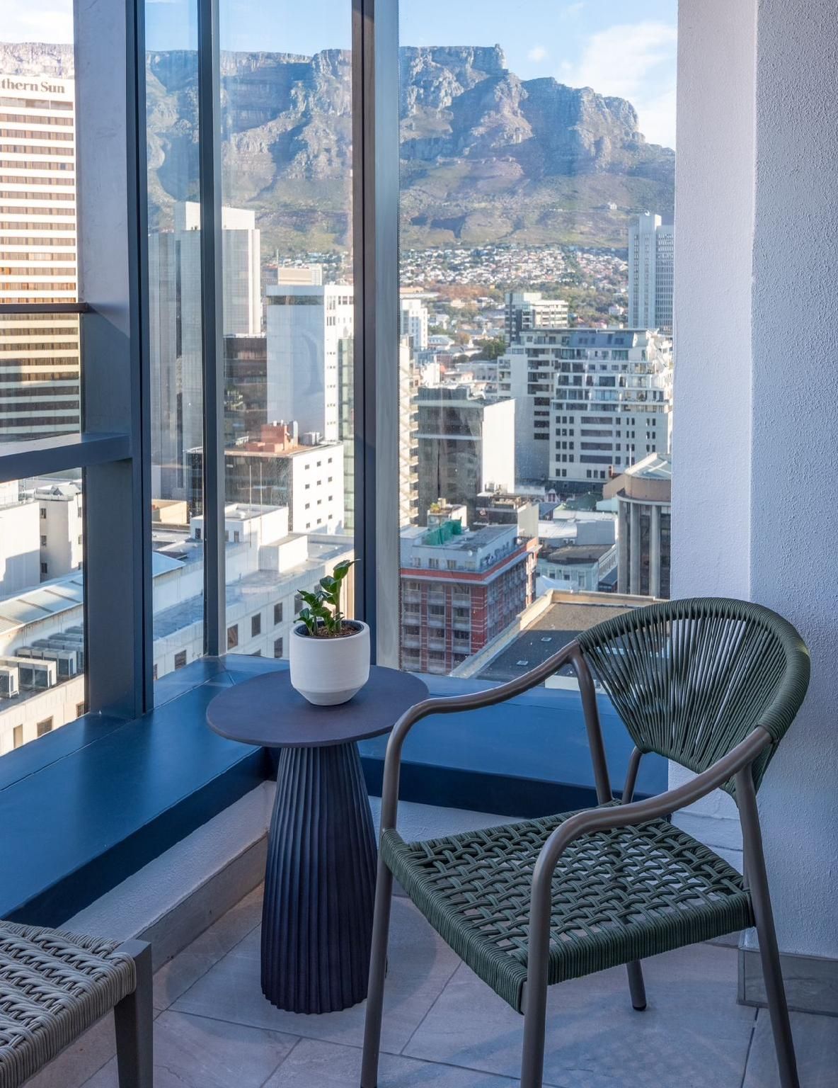 2 Bedroom Deluxe Suite