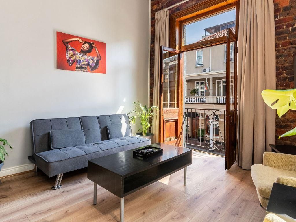 shared lounge/tv area