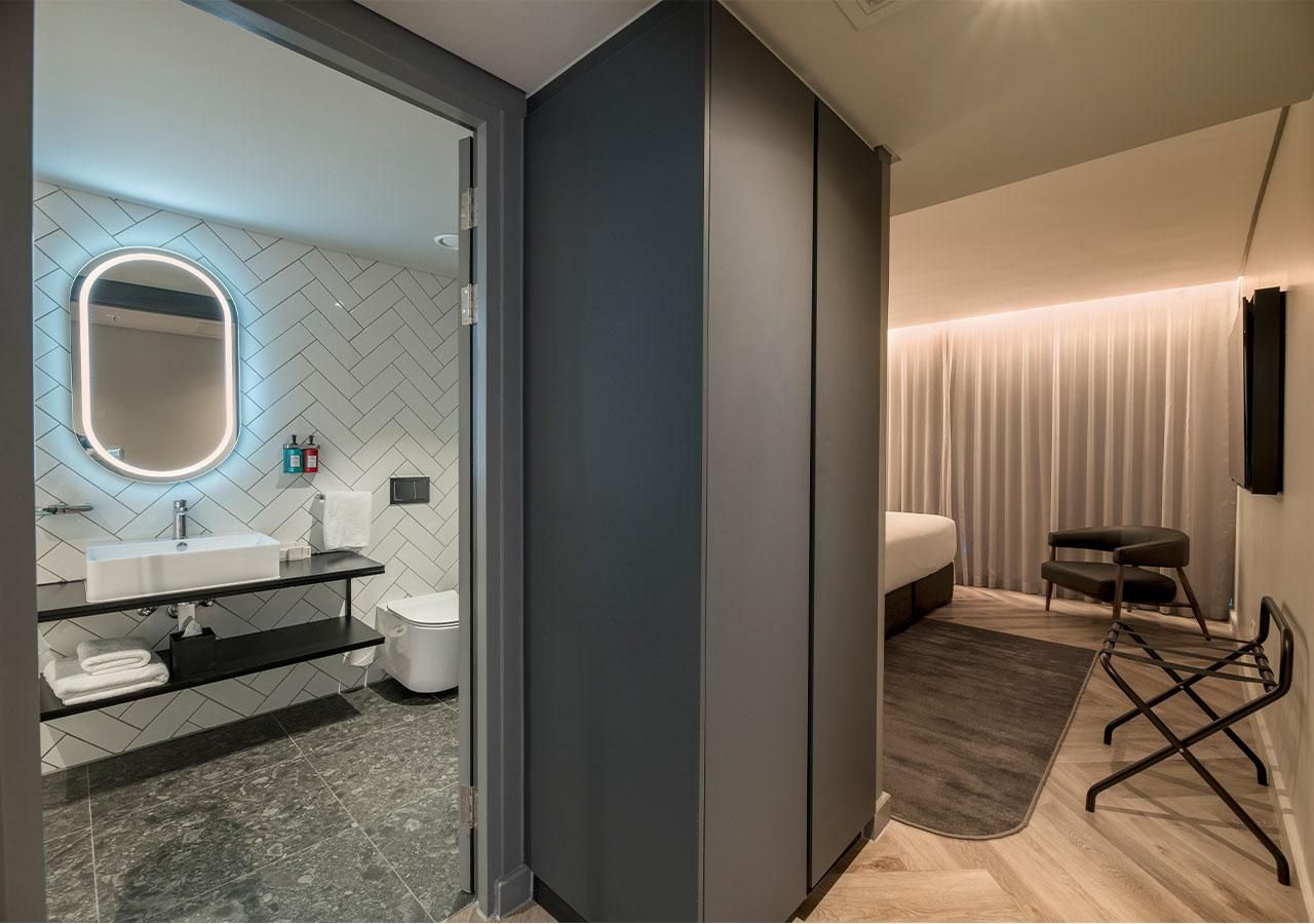 One Bedroom Apartment
