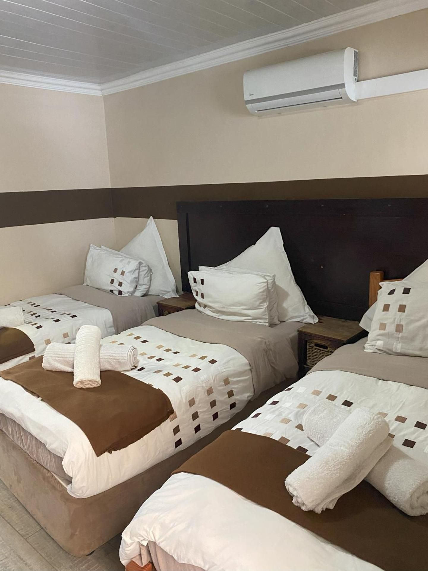 Delash Pine Villa Triple Room