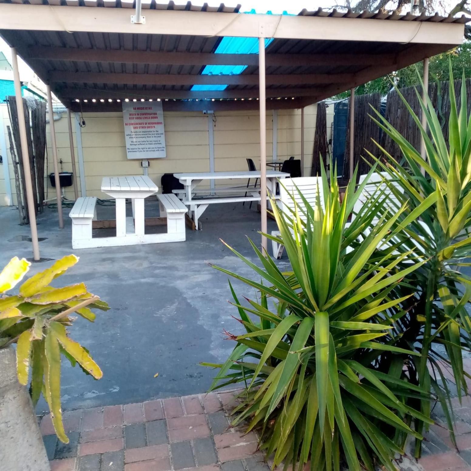 Sunshine Guest House