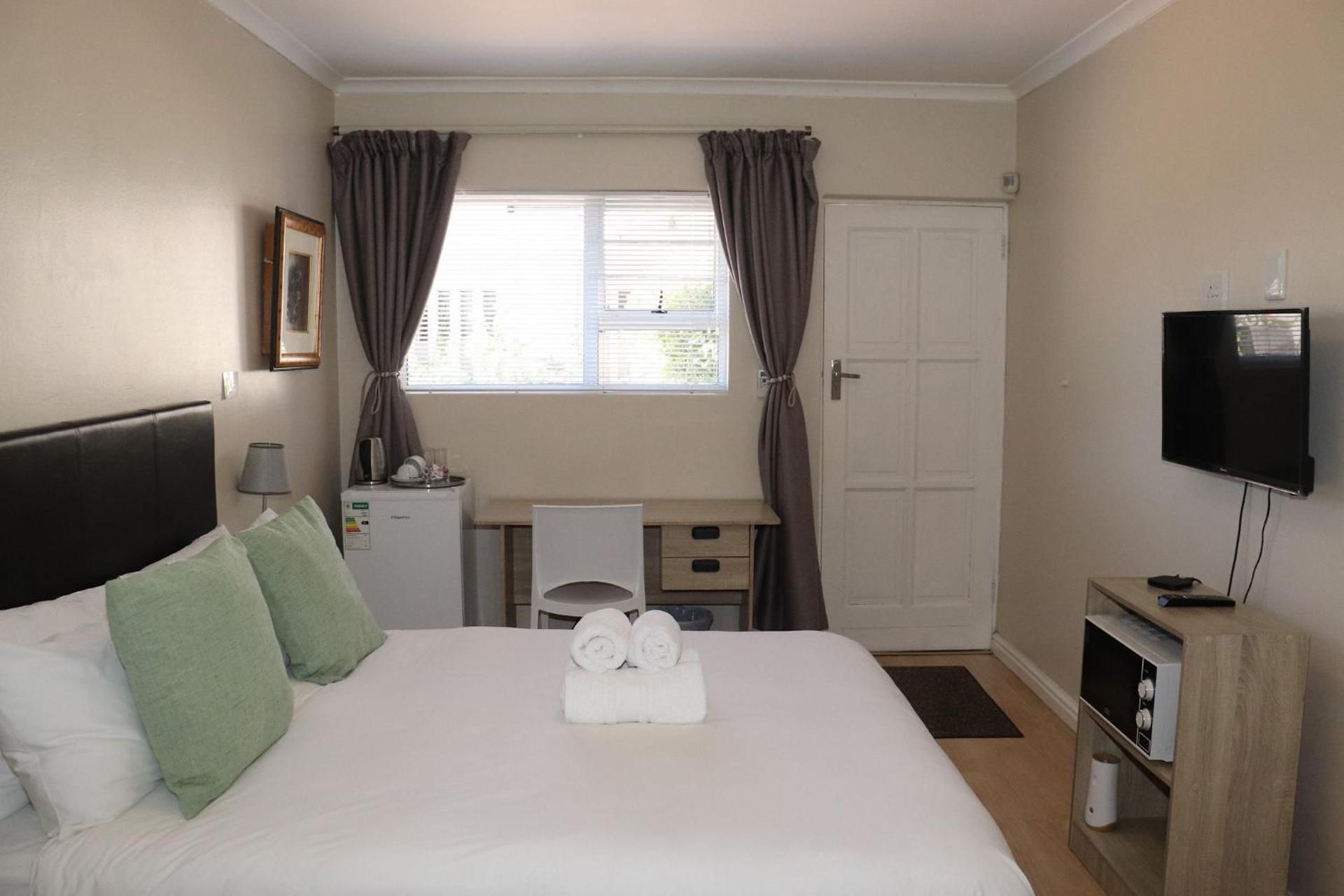 Tygerviews on Uys Queen Suite