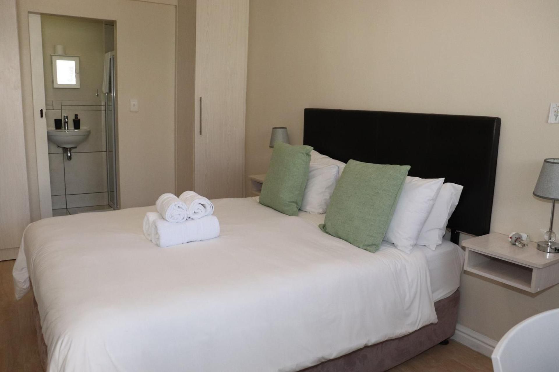 Tygerviews on Uys Queen Suite 2