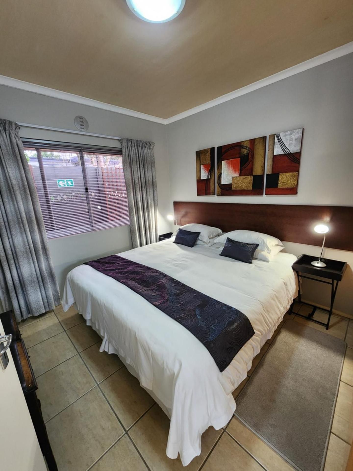 80 Kendal Guest House One-Bedroom Suite