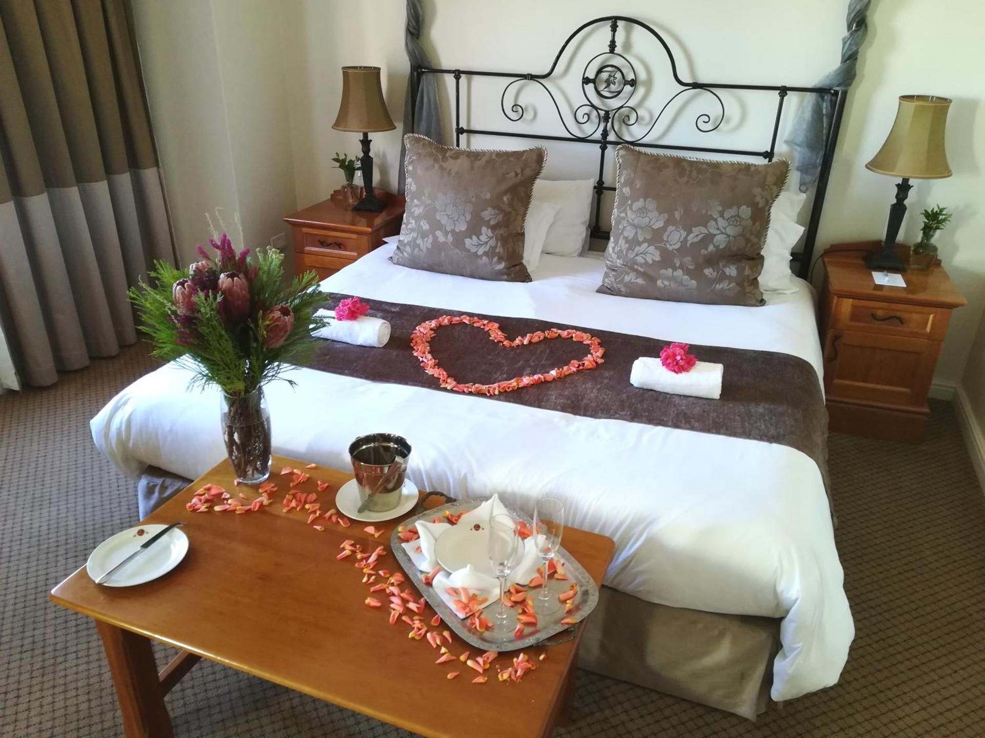 Honeymoon Suite