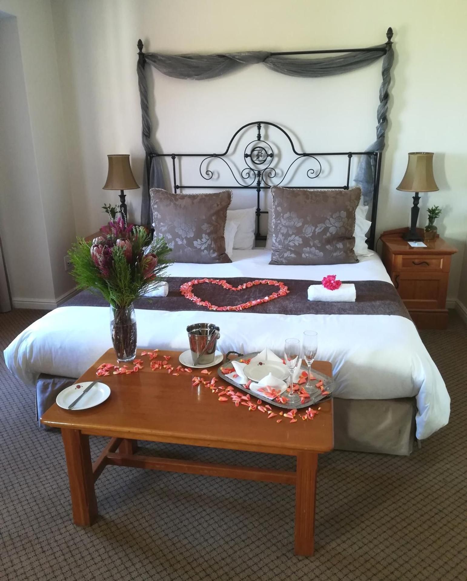 Honeymoon Suite