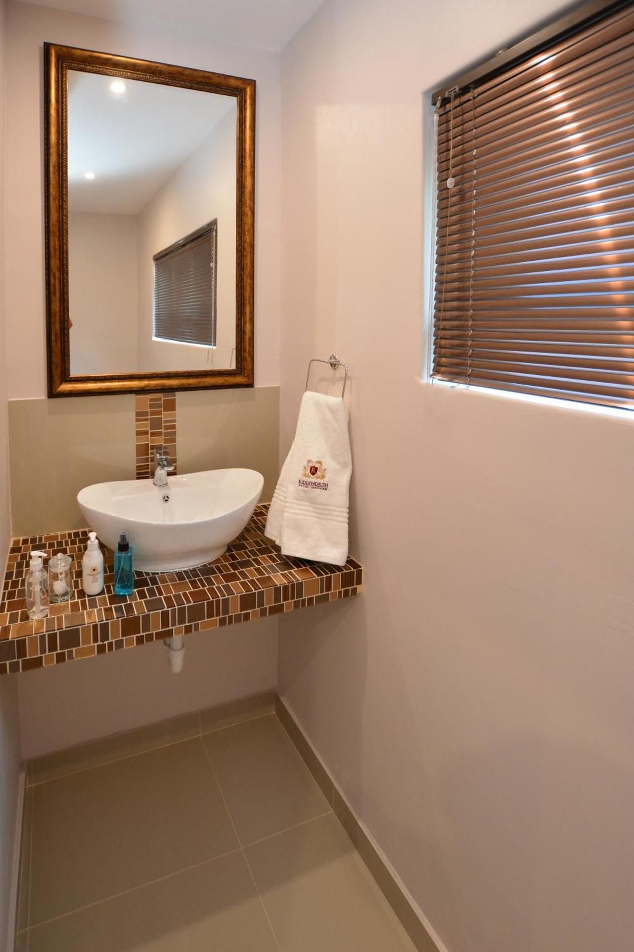 Standard Suite