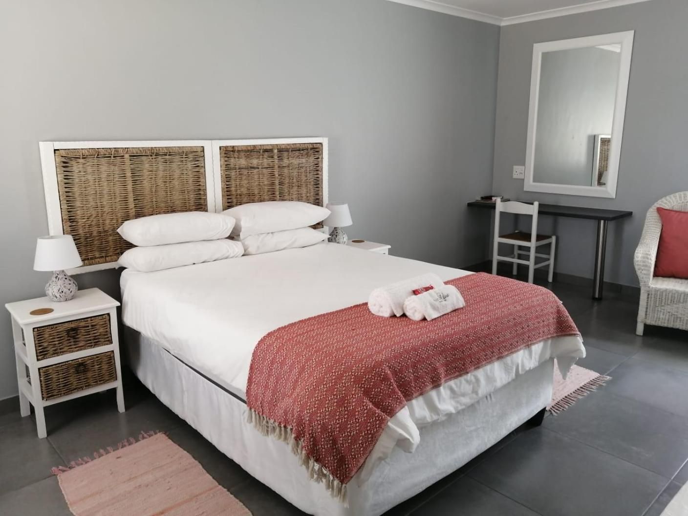 Standard Twin Room