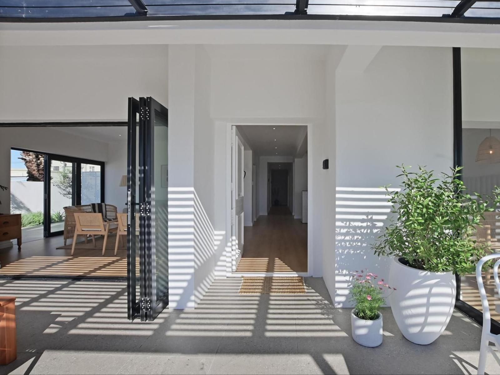 19 Beach Road