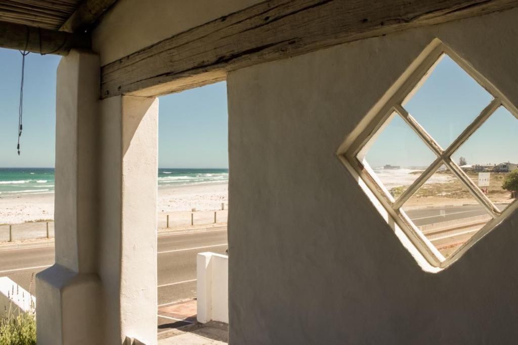 Dreamy Beach Room
