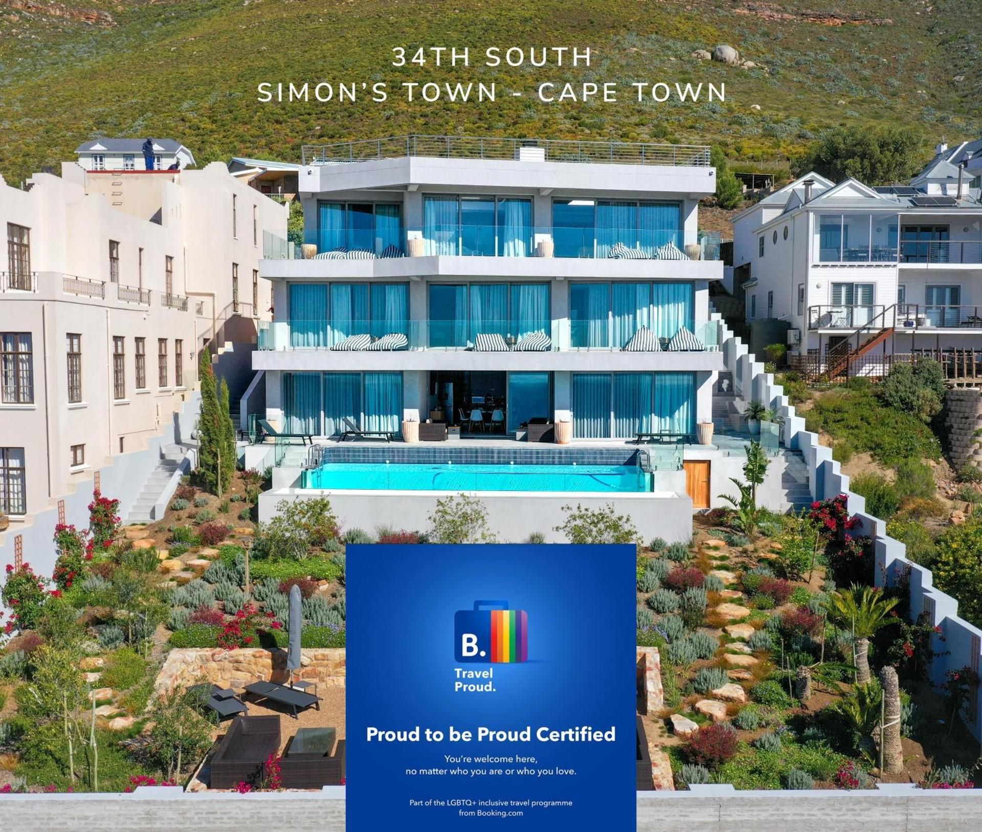 Luxury Surfer's Corner Suite with Ocean Views